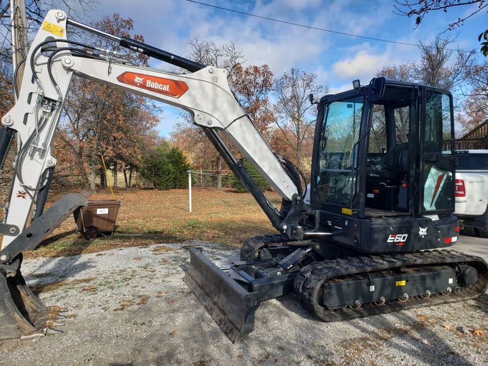 2022 BOBCAT E60 - Image 2